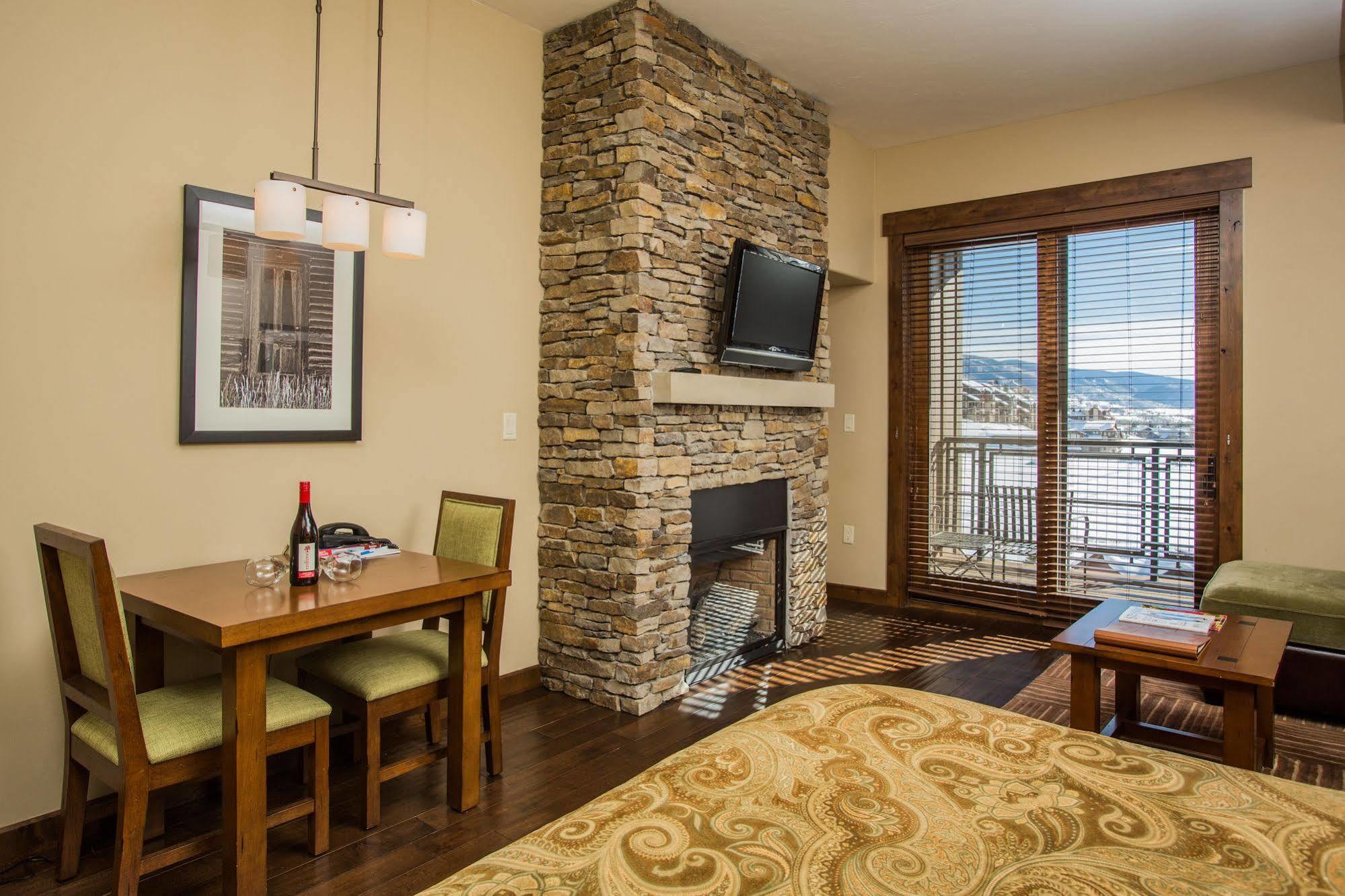Trailhead Lodge Steamboat Springs Exterior photo
